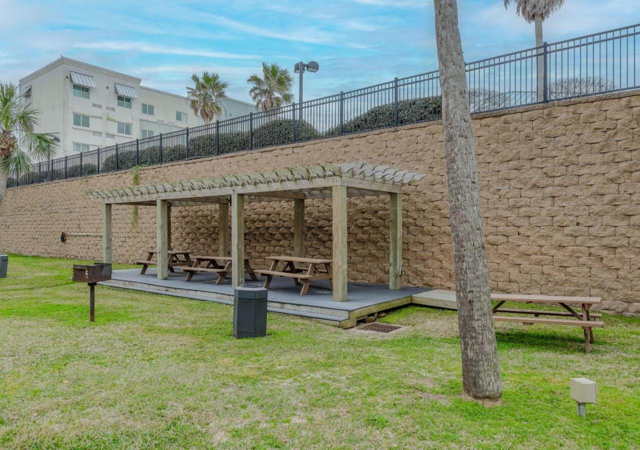 Ocean View Luxury Steps To Beach Galveston Exteriér fotografie